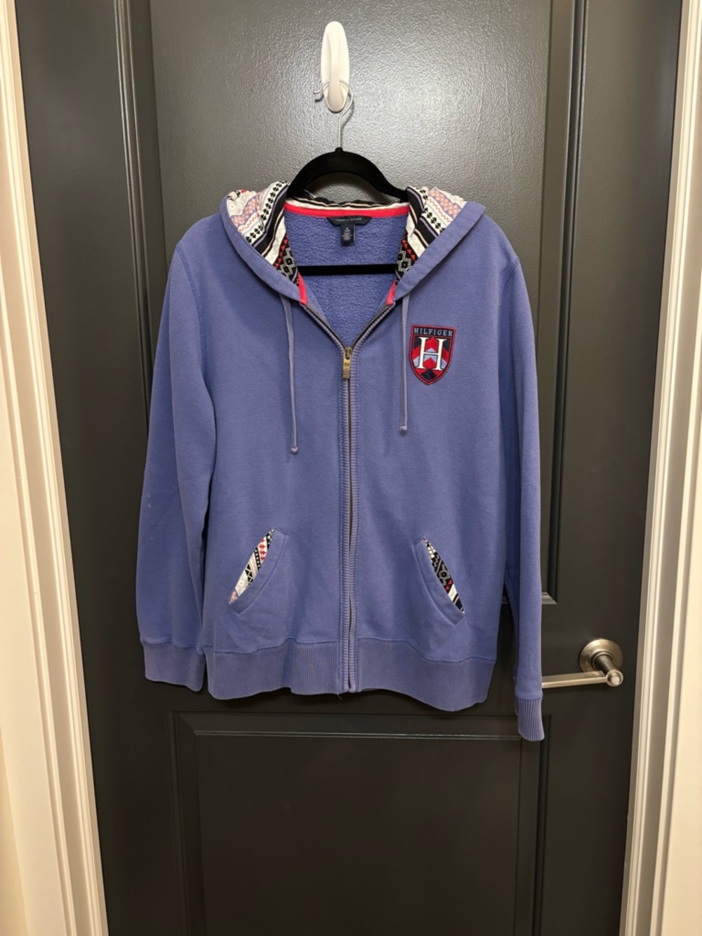 Vintage Tommy Hilfiger Zip-Up Hoodie with Patterned Trim